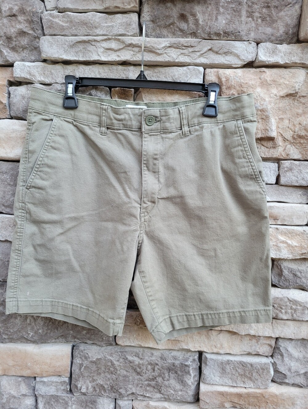 H&M Shorts - Picture 3 of 9